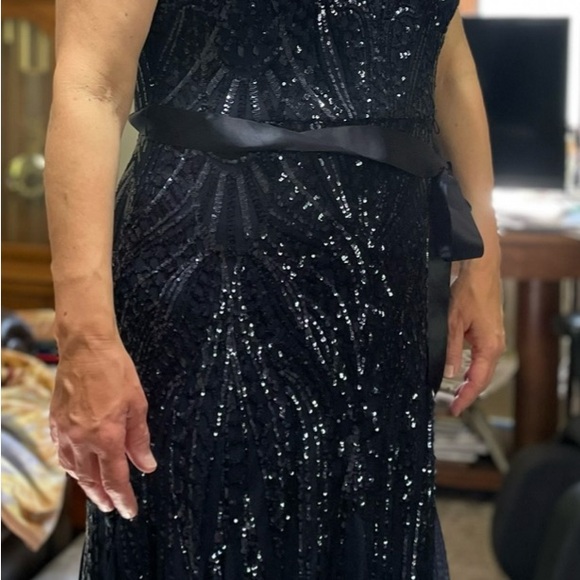 NAVY size 14 sequin evening gown - Picture 2 of 7